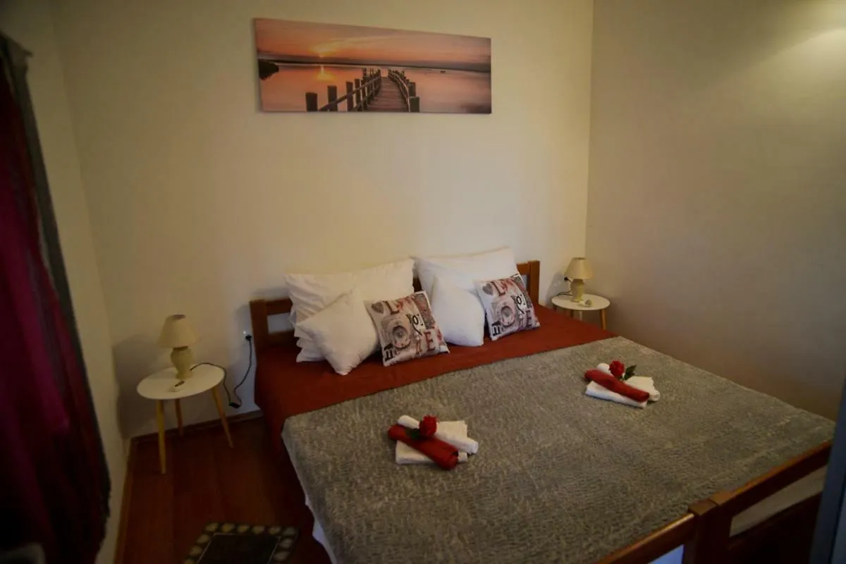 Apartment Antonio 자다르