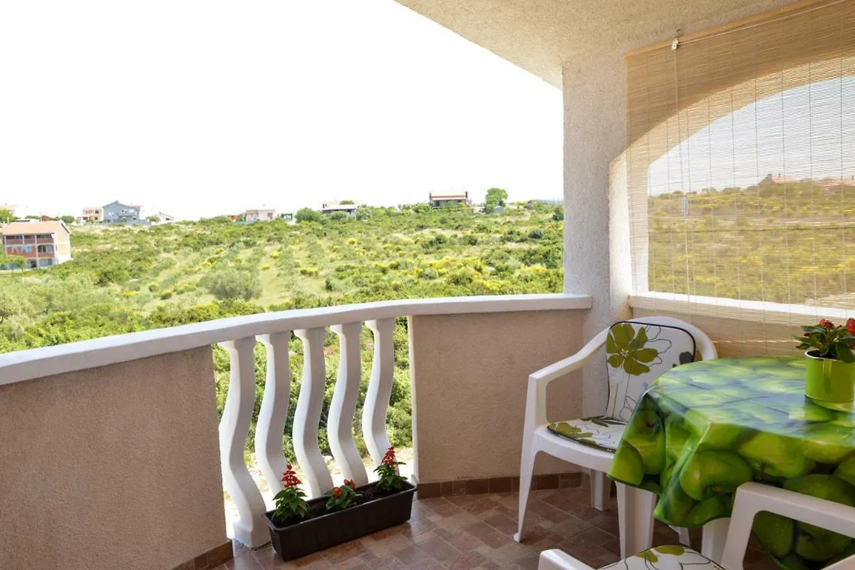 Apartment Antonio 자다르