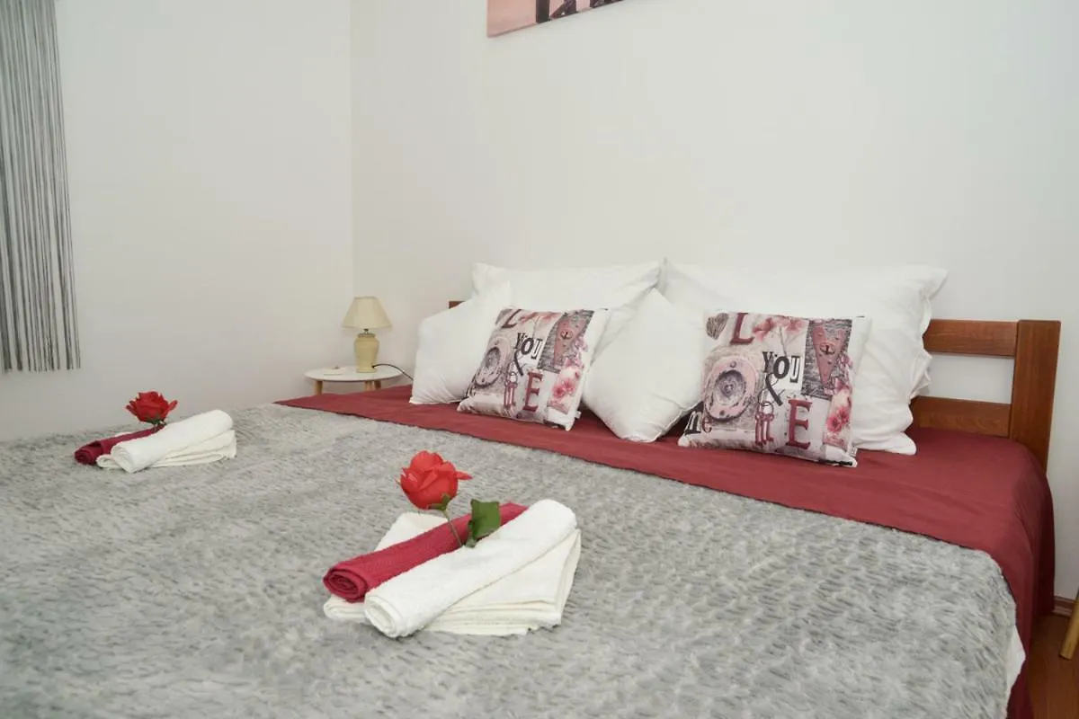 Apartment Antonio 자다르
